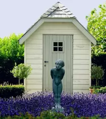 Building a garden building Building a garden building
