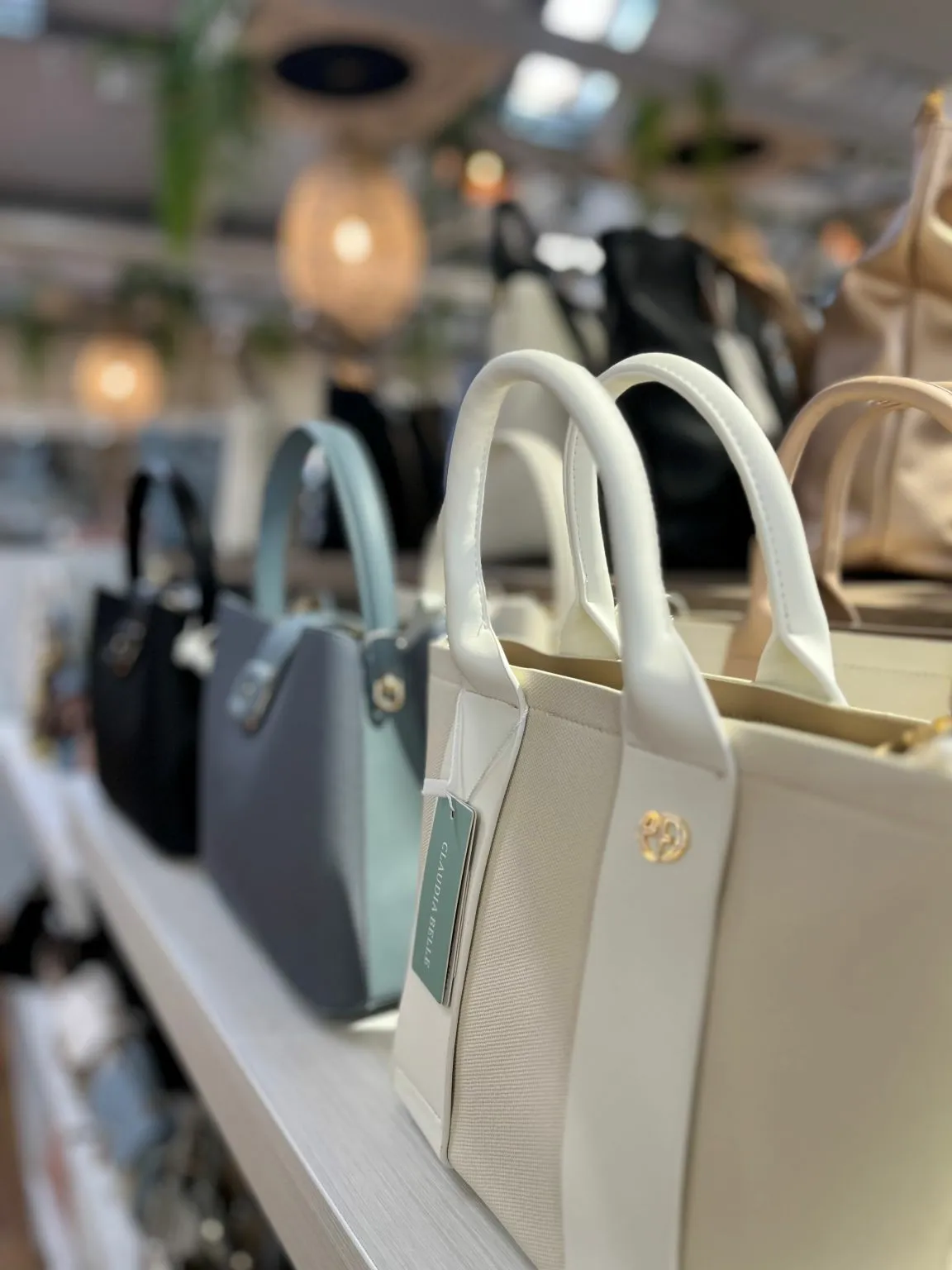 Accessories & jewelry