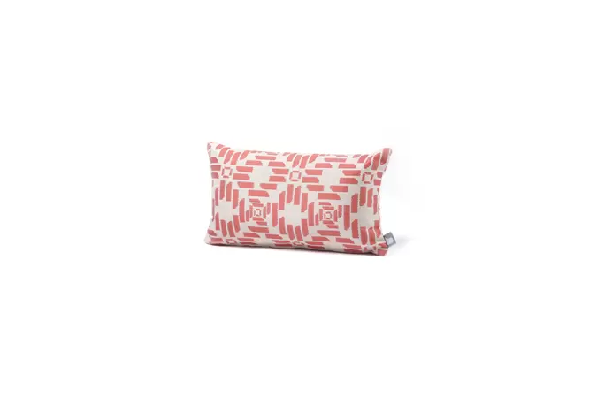 B CUSHION MARTINIQUE RED SML (30x50)