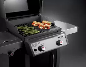 Griddle, Cast iron, fits Spirit 200 series with front-mounted controls - image 3