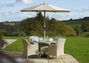 Tetbury 110cm Round Table with Tree-Free Top & 4 Armchairs with Eco Cushions Parasol & Base - Nutmeg - image 3